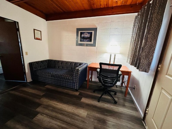 Anchor Inn Motel by Loyalty image 13